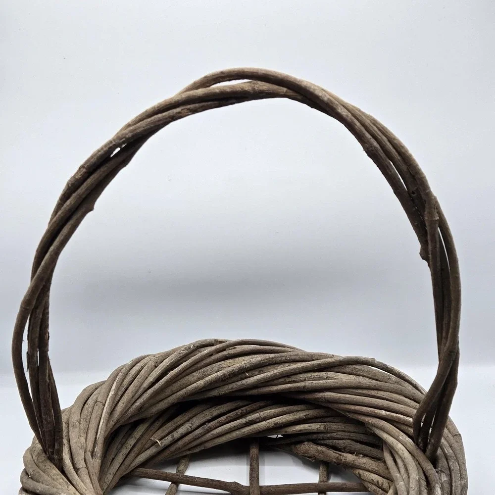 Cottage Core, Primative Grapevine Woven Basket With Handle 11